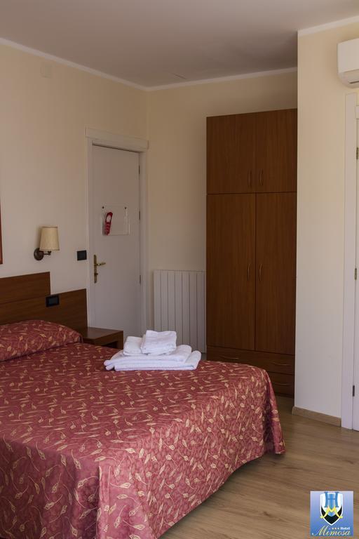 Hotel Mimosa Spotorno Exterior photo